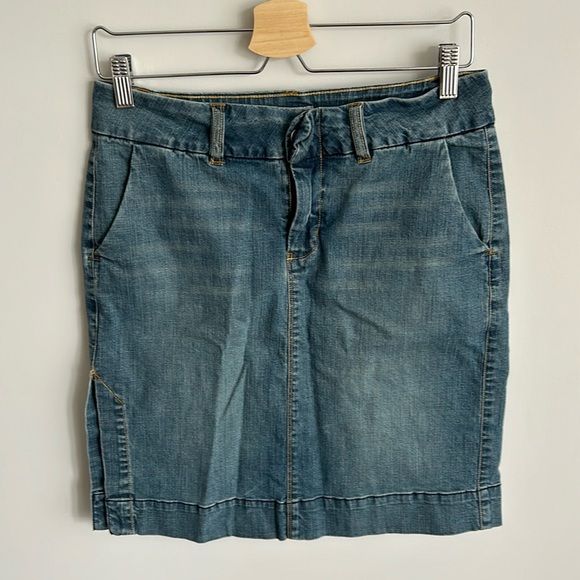 Denim skirt - Picture 1 of 4